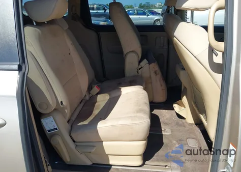 2016 Kia Sedona Lx z USA, uszkodzony, nr VIN KNDMB5C13G6180109